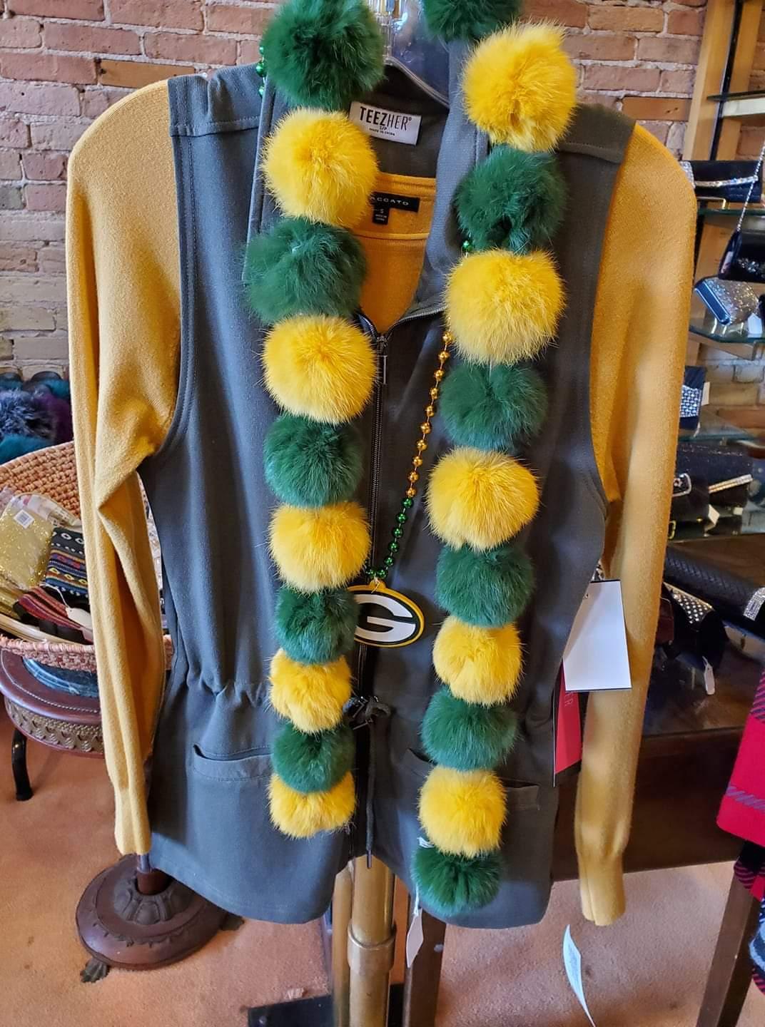 Green Bay Football Genuine Rabbit Fur Ball Scarf
